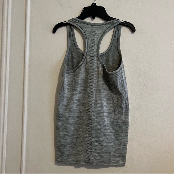 Lululemon Run: Swiftly Tech Racerback Green size 6 - Picture 3 of 12